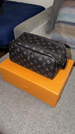 Trousse Louis Vuitton 04/05/2026