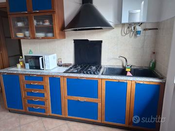 Cucina componibile+ elettrodomestici