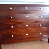 Cassettiera antica in legno massello