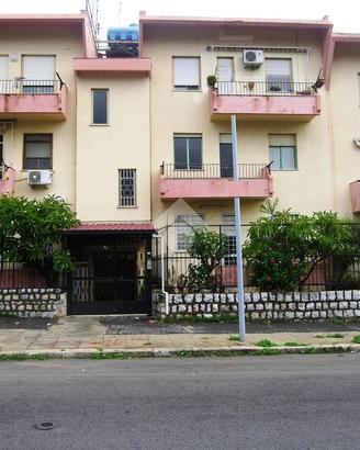 3 LOCALI A PALERMO