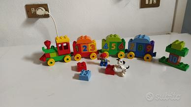 Personaggi camioncini trenini ecc. Lego duplo