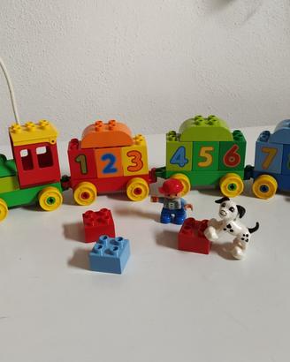 Personaggi camioncini trenini ecc. Lego duplo