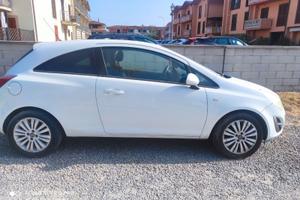 Opel corsa bianca
