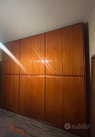 Grande armadio vintage in mogano 12 ante