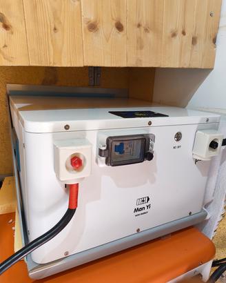 Pacco batteria lifepo4 12/24v fotovoltaico /camper