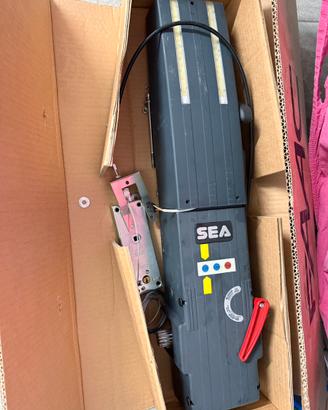Motore elettrico basculante box