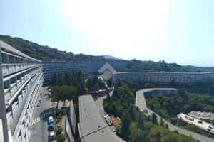 4 LOCALI A GENOVA
