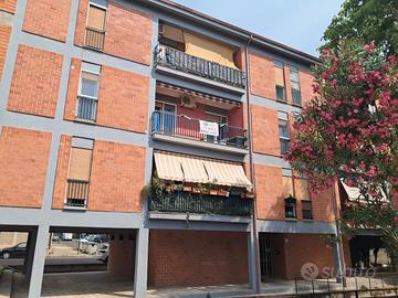 P.zza Rossini. Spazioso pentavano con cantina