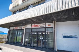 Locale commerciale variante aurelia sarzana