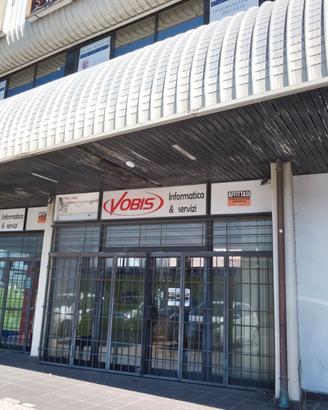 Locale commerciale variante aurelia sarzana
