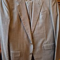 Vari capi da uomo. Marche prestigiose