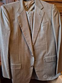 Vari capi da uomo. Marche prestigiose