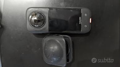 kit insta 360 x3, con camera bloccata