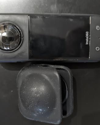 kit insta 360 x3, con camera bloccata