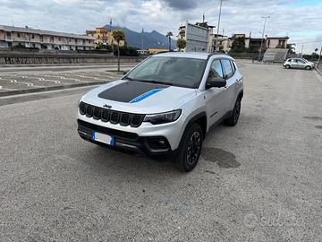 Jeep Compass 4xe Trailhawk Plug-in ibrido 2021