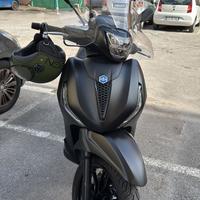 Piaggio Beverly 300 - 2023