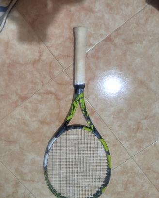 babolat pure 98.  305g.  16x20.  315mm Manico L2 