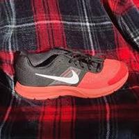NIKE PEGASUS 30 donna rosso nero 8USA 39ITA