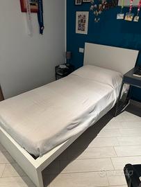Letto ikea con testata