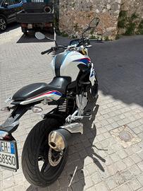 BMW g310r