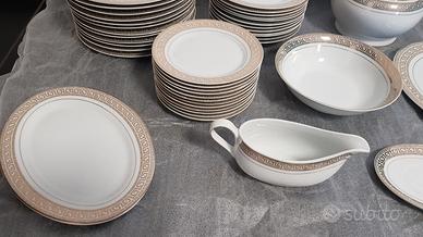Servizio piatti e bicchieri per 12 persone
