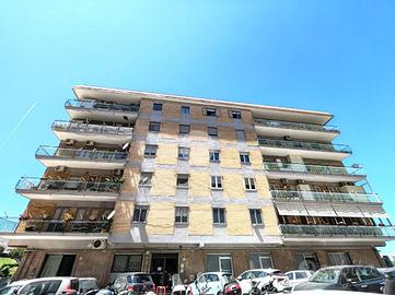3 LOCALI A NAPOLI