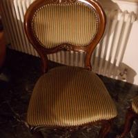 Tavolo in stile più sei sedie