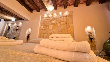 Monolocale a bordo piscina vicino al mare