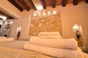 Monolocale a bordo piscina vicino al mare