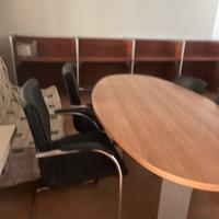 Tavolo riunioni ufficio