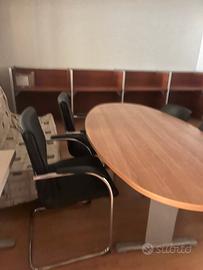 Tavolo riunioni ufficio