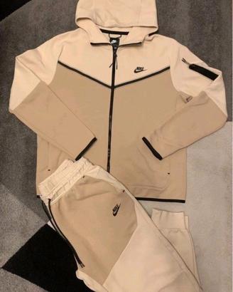Nike tech fleece Beige