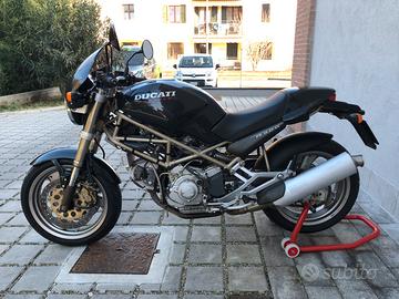 Ducati Monster 900