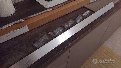 Barra porta utensili cucina