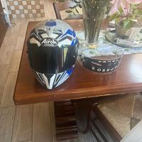 Giubbotto, scarpe, guanti e casco