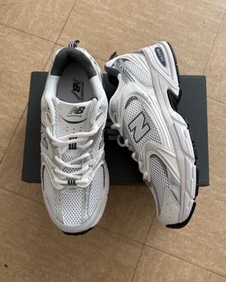 New Balance 530 bianche e argento - Taglia 41.5