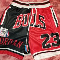 Calzoncini basket "NBA" rosso-neri TG. XL