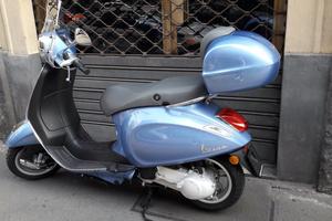 Vespa 50 primavera accessoriata