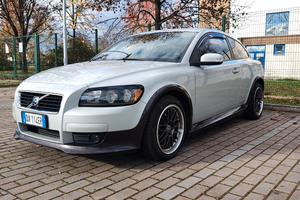  Volvo C30 2.0 D  Momentum 