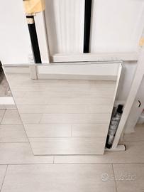 Specchio rettangolare da bagno con bordo sottile