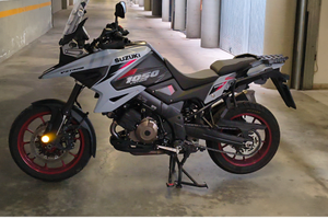 V Strom 1050 SE 2024 KM 13.000
