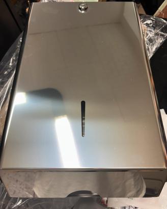 Distributore carta asciugamani con chiave