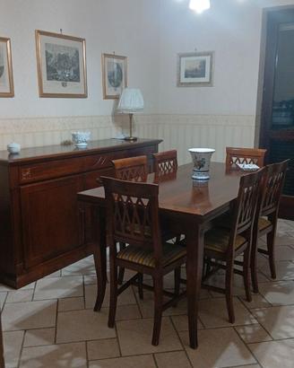 Sala da pranzo in legno massello
