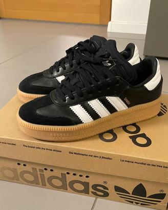 Scarpe Adidas mod. Samba nere num. 38