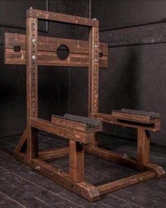 sedia tortura con gogna sadomaso erotica in legno