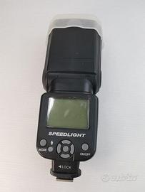 Neewer NW 561 Flash Speedlite
