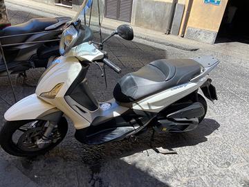 Piaggio Beverly 350 - 2013