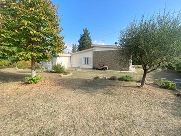 Villa di 240 m² con più di 5 locali a Lastra a Sig