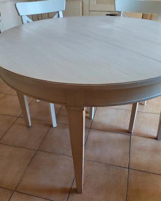 tavolo rotondo in legno allungabile 