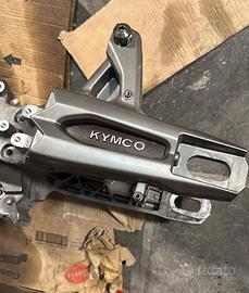 Forcellone posteriore kymco ak550